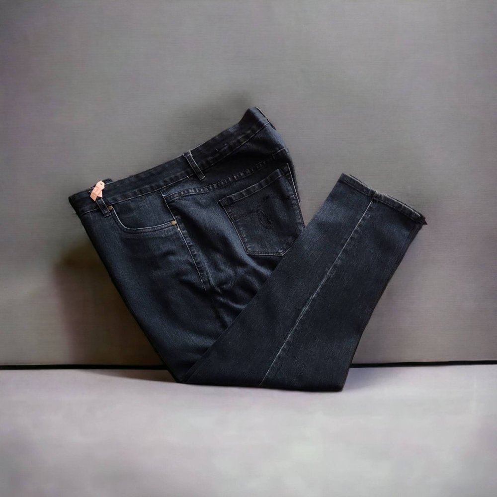 Avenue Jeans